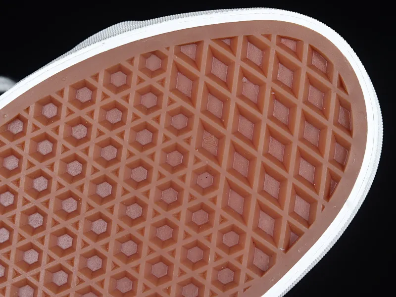 All categories Vans Vans series Vans Mid Vans China Vans SK8-Hi Vans olive green side stripes classic mid-top skateboard shoes VN0A391F0XB